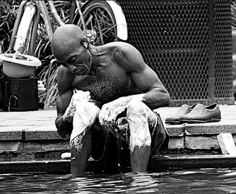 Teams With Lava Mae to “Shower Love Upon the